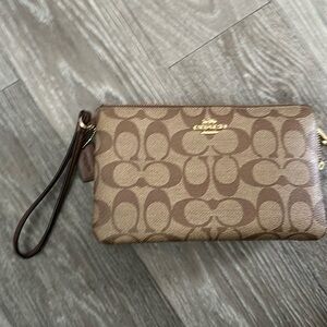 Authentic Coach clutch/ wristlet